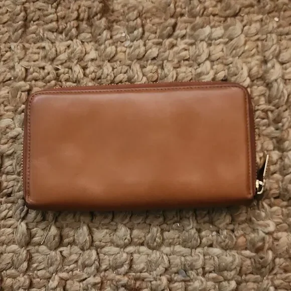 Tori Burch Wallet - Picture 5 of 6